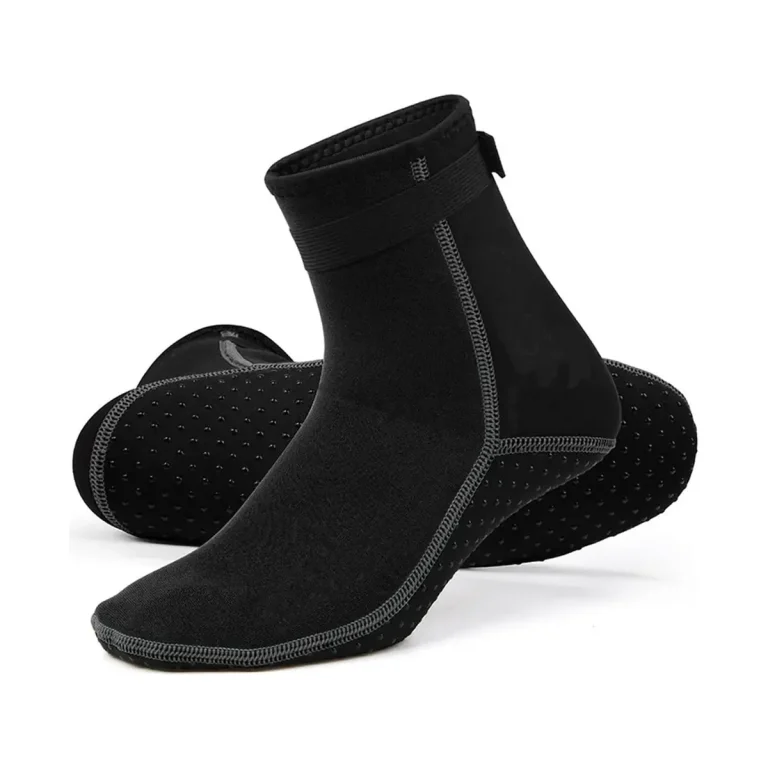 3mm Neoprene Dive Socks - front view